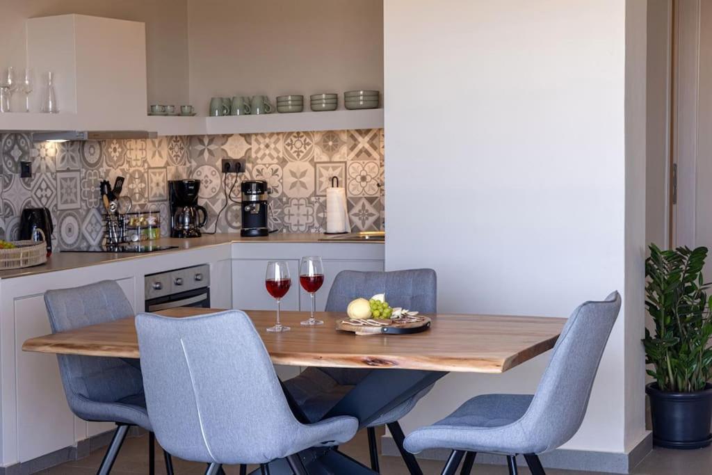 Pearl Suites And Villa Tínos Dış mekan fotoğraf