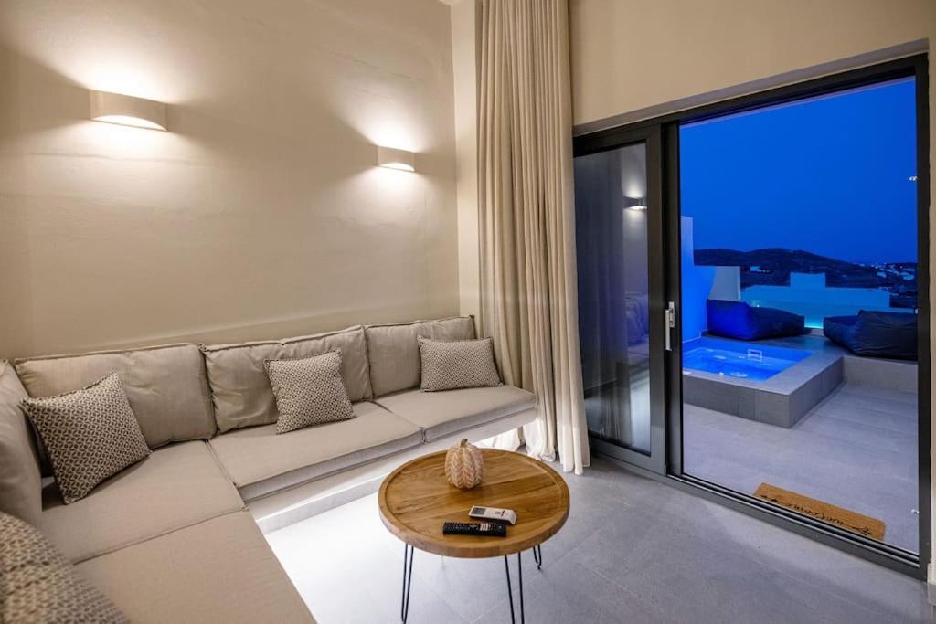 Pearl Suites And Villa Tínos Dış mekan fotoğraf